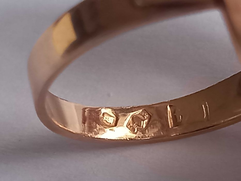 Pierścionek z topazem, złoto 14K, rozmiar 15, 11,8gram, lata 60,70-te