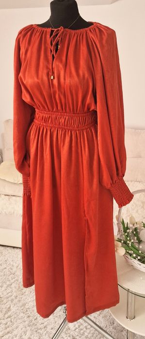 Sukienka satynowa, maxi.