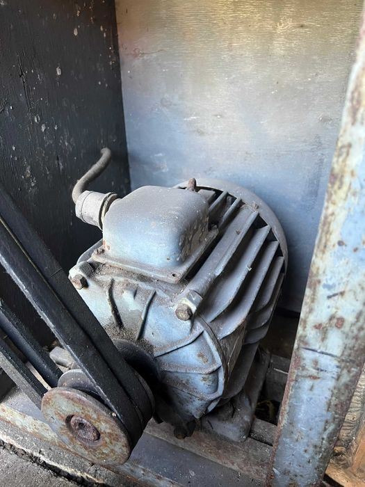 Krajzega - piła stołowa do drewna na 400 V