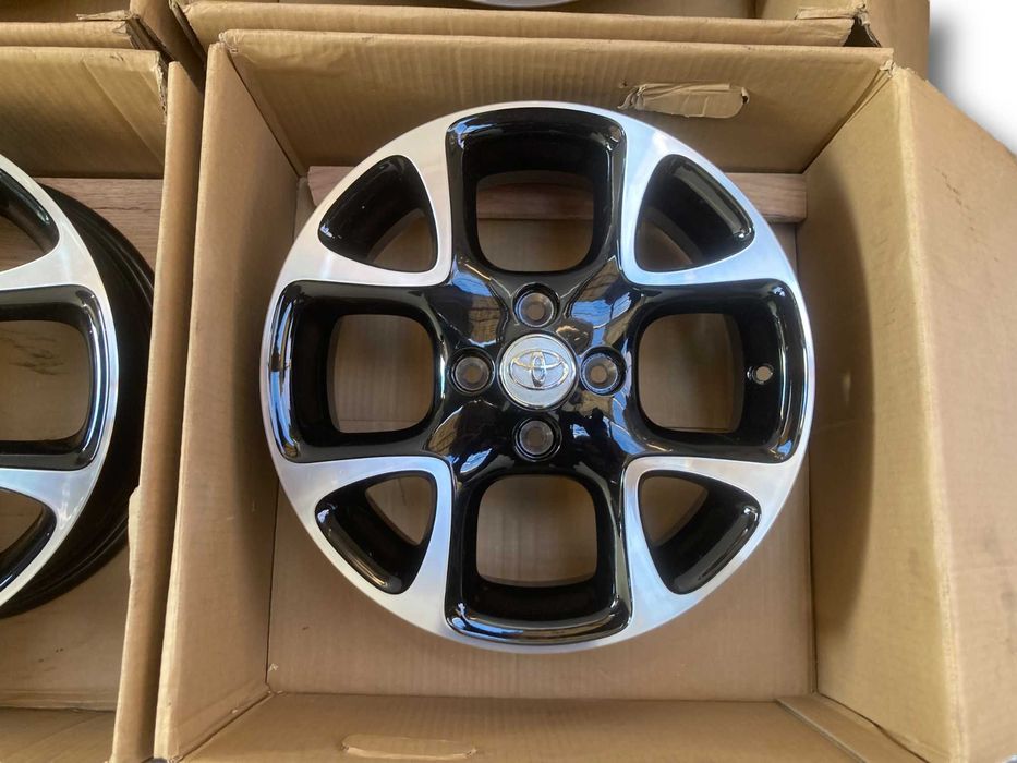 Felgi ALUMINIOWE 15 Toyota Aygo Yaris