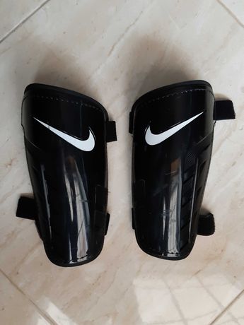 Caneleiras Pretas Nike, preço acessível