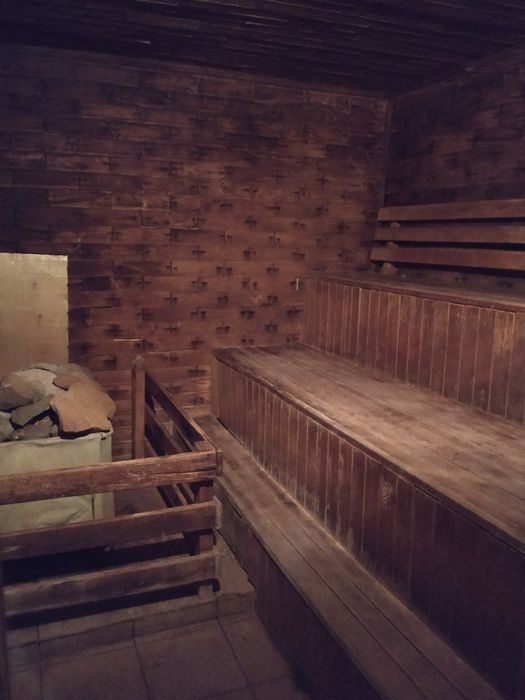 Сдам 3ех этажный дом в Люботине .Сауна. Чан