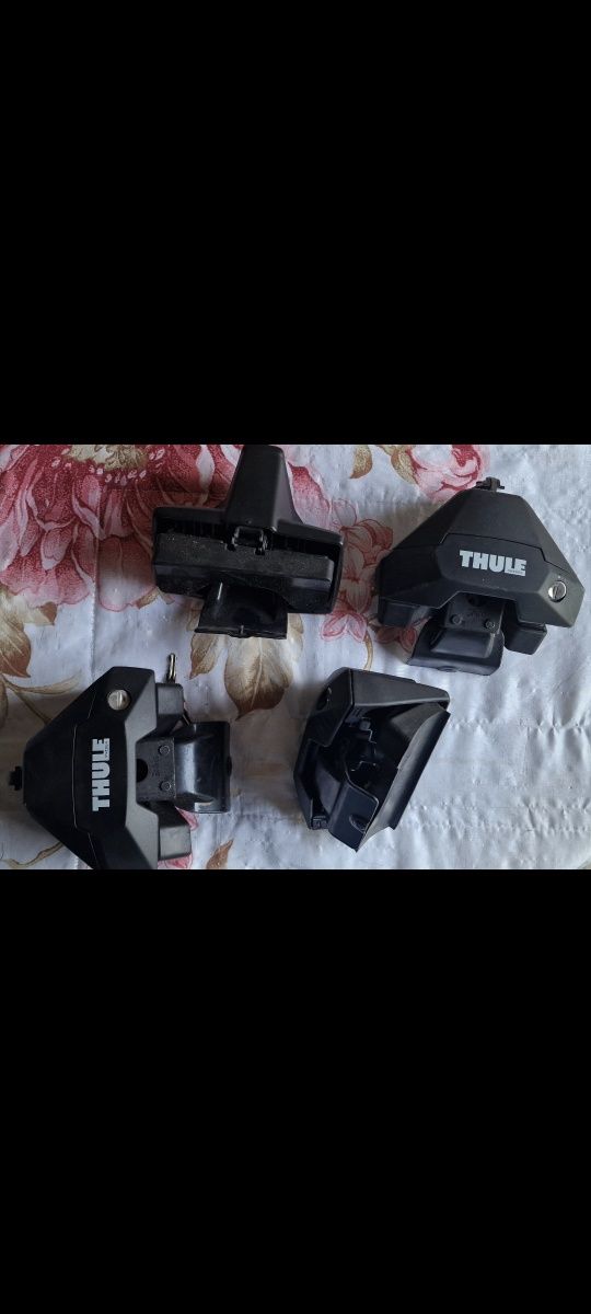 Stopy Thule Evo clamp 7105 bagażnik dachowy