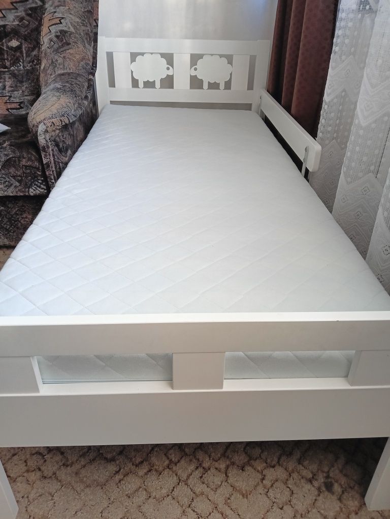 Łóżko z materacem dla dziecka Kritter Ikea