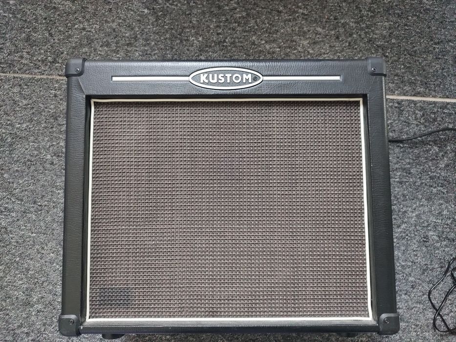 Wzmacniacz gitarowy kustom hv65