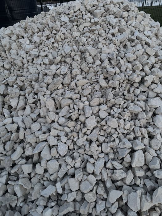 Sprzedaz kruszywa piasku materiałów sypkich