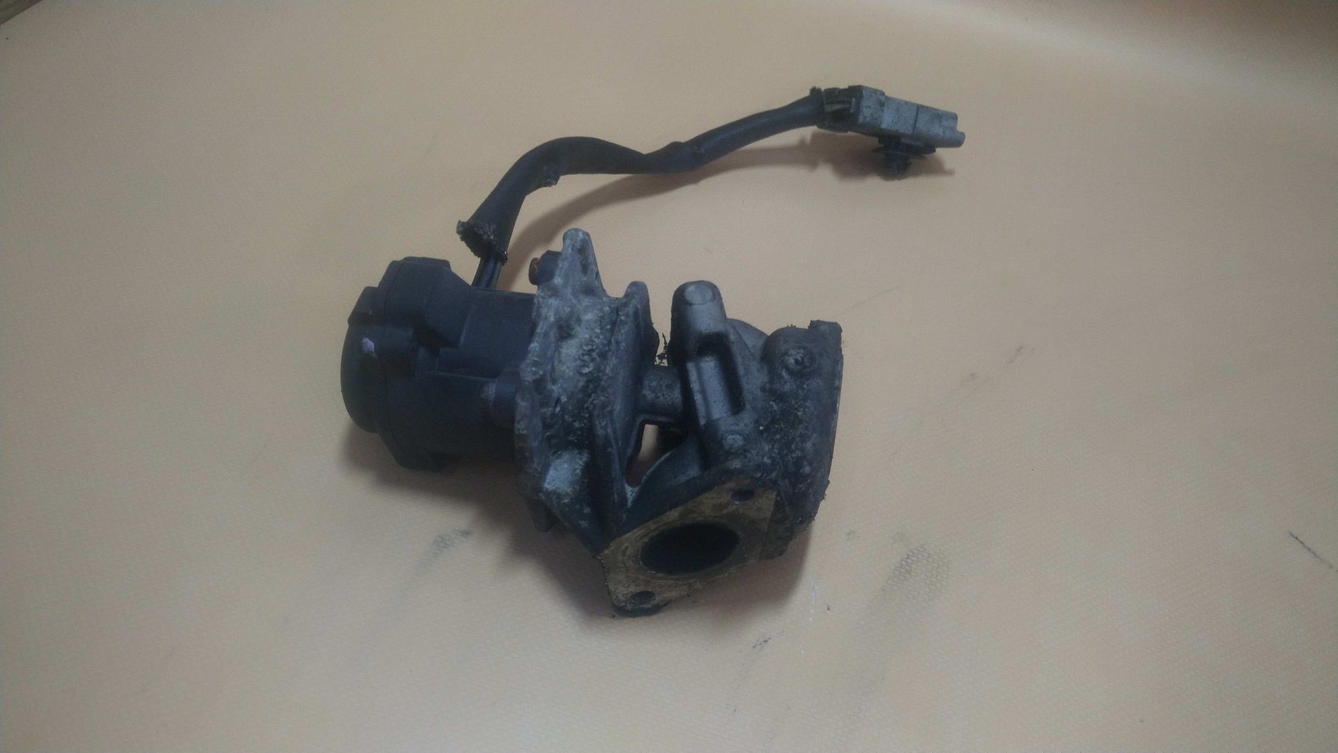 / Volvo V50 Citroen Ford zawór EGR 1.6 HDI TDCi