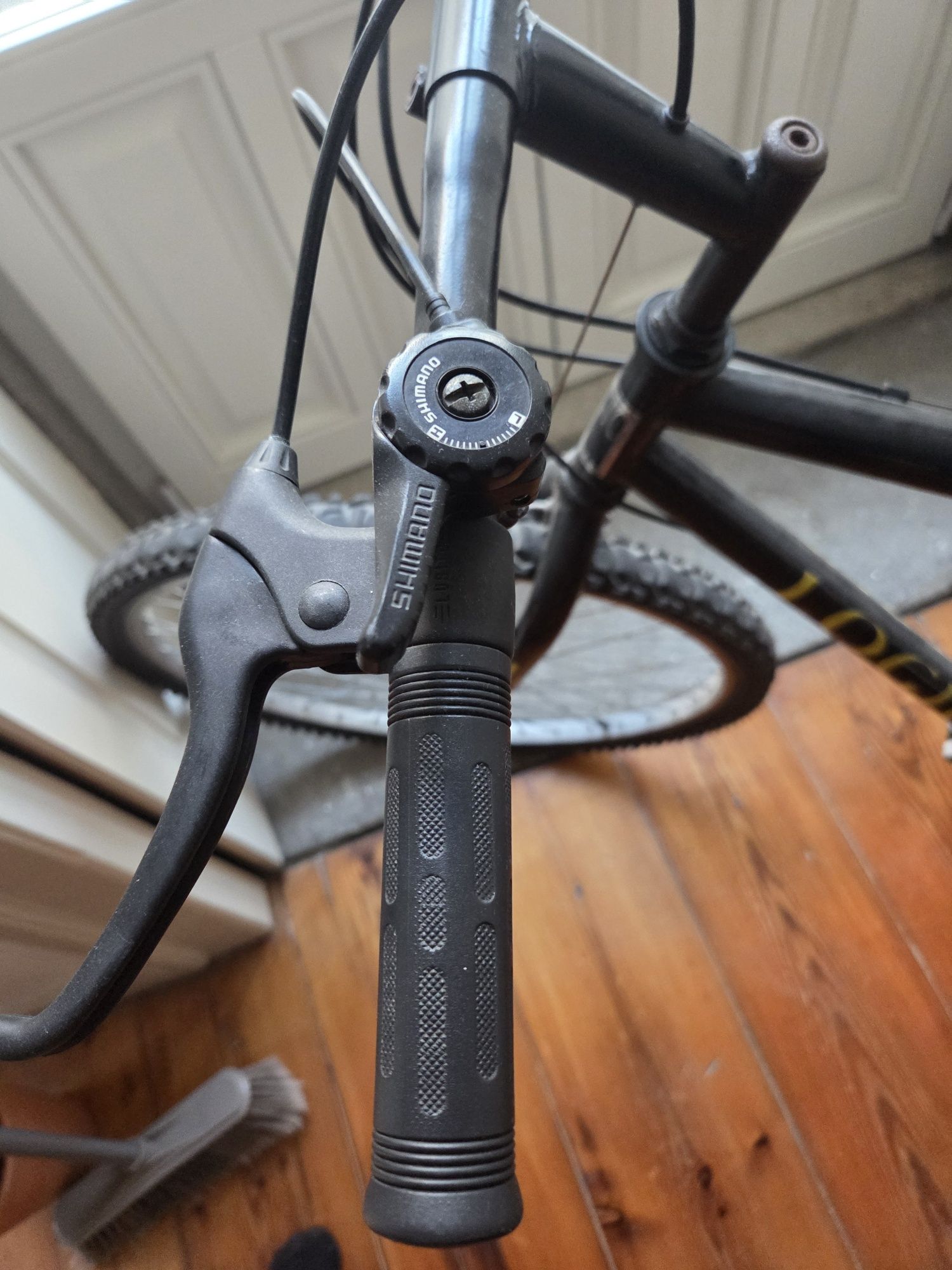 Bicicleta nova, usada 2 vezes apenas!!
