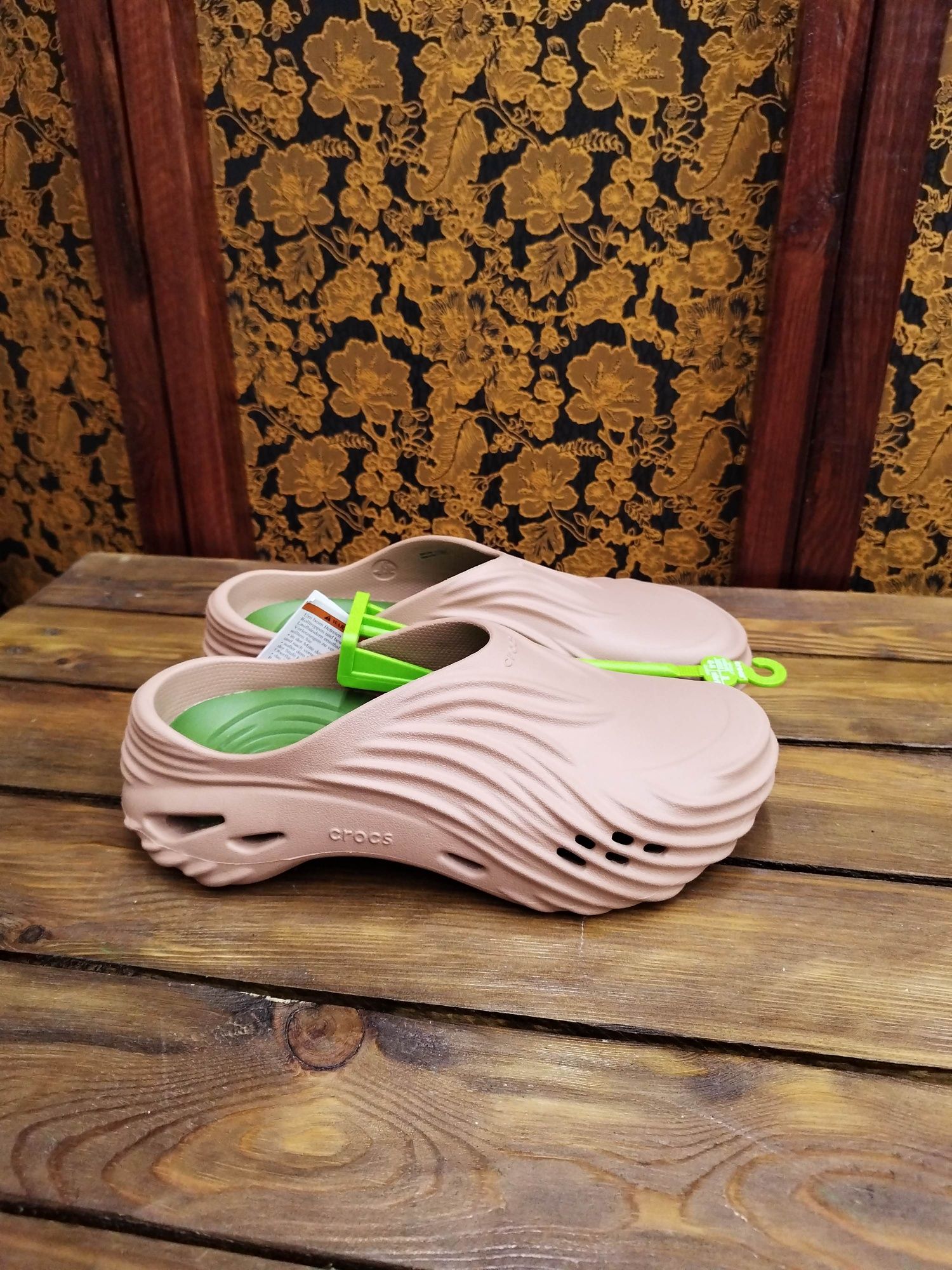 Знижки до 30%. Оригінальні Crocs. Розпродаж Складу. Крокси Salehe, Ech