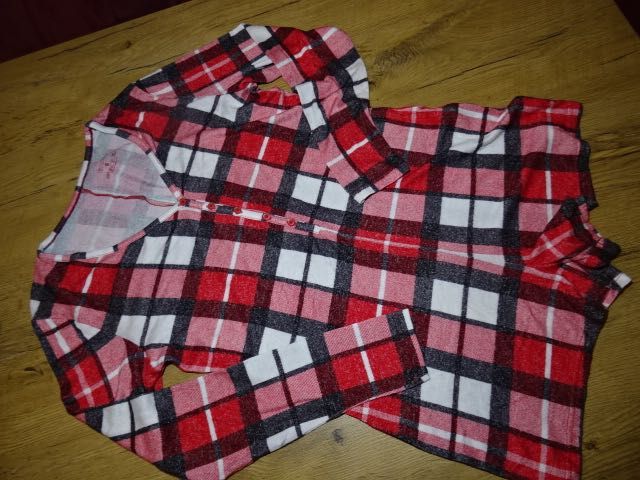 Primark pajac krotki krata plastyczny S