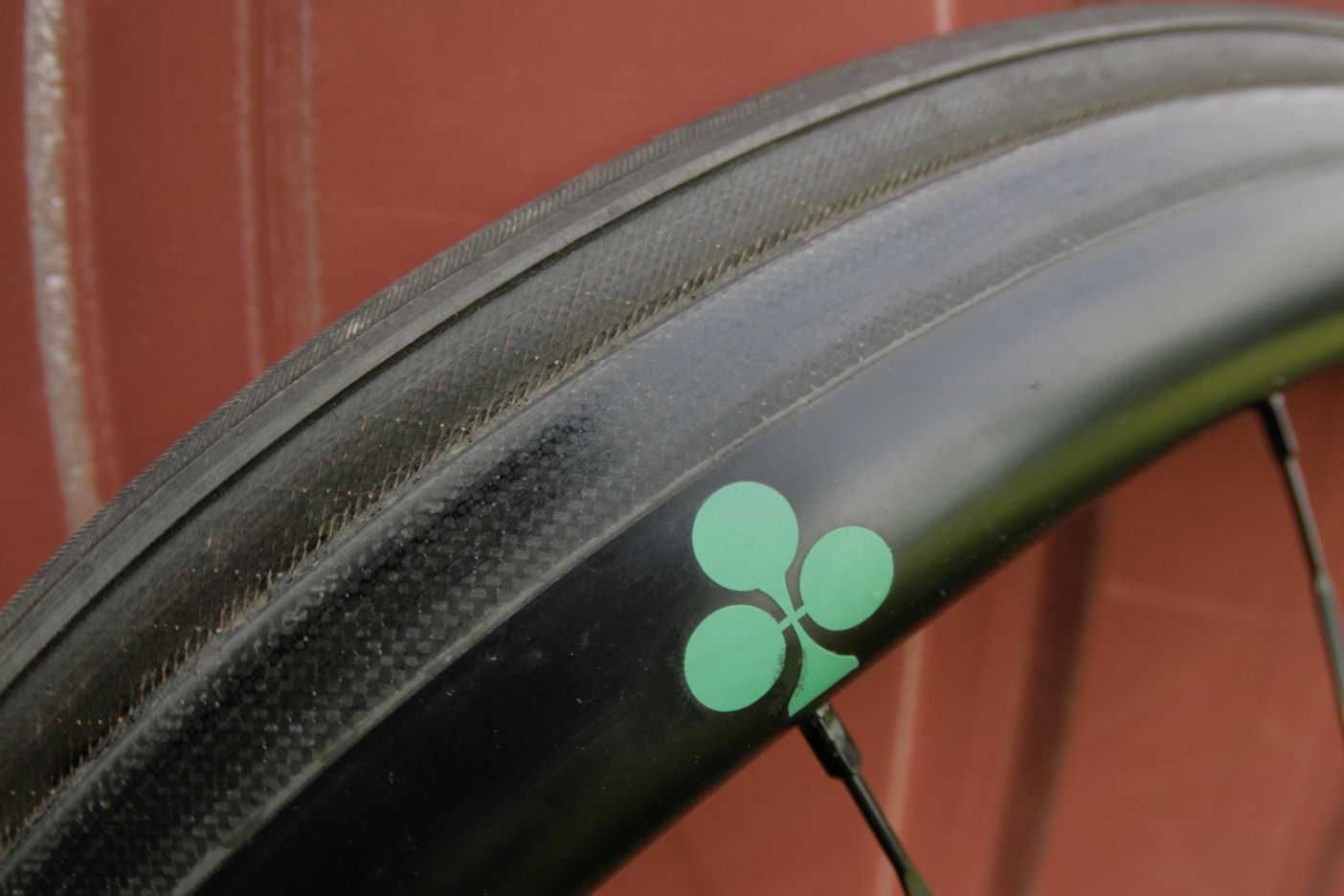 Komplet kół carbonowych do roweru szosowego 28"