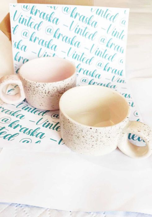 Nakrapiane filiżanki na kawę mini kubki różowy kremowy dwupak komplet