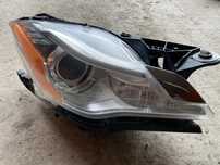 Lampa prawa maserati quattroporte USA
