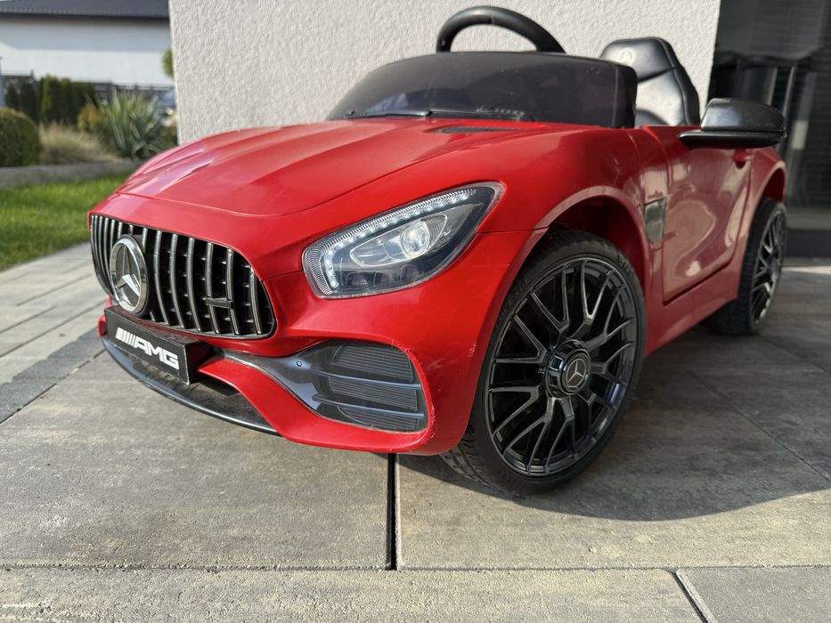 Samochód elektryczny Mercedes GT AMG