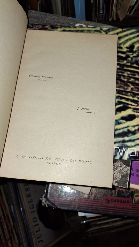 Considerações sobre arte provar vinho porto 1943
