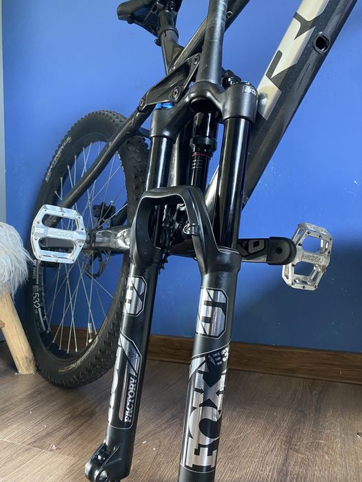 Amortyzator enduro/jibb rowerowy| FOX 36 170mm grip