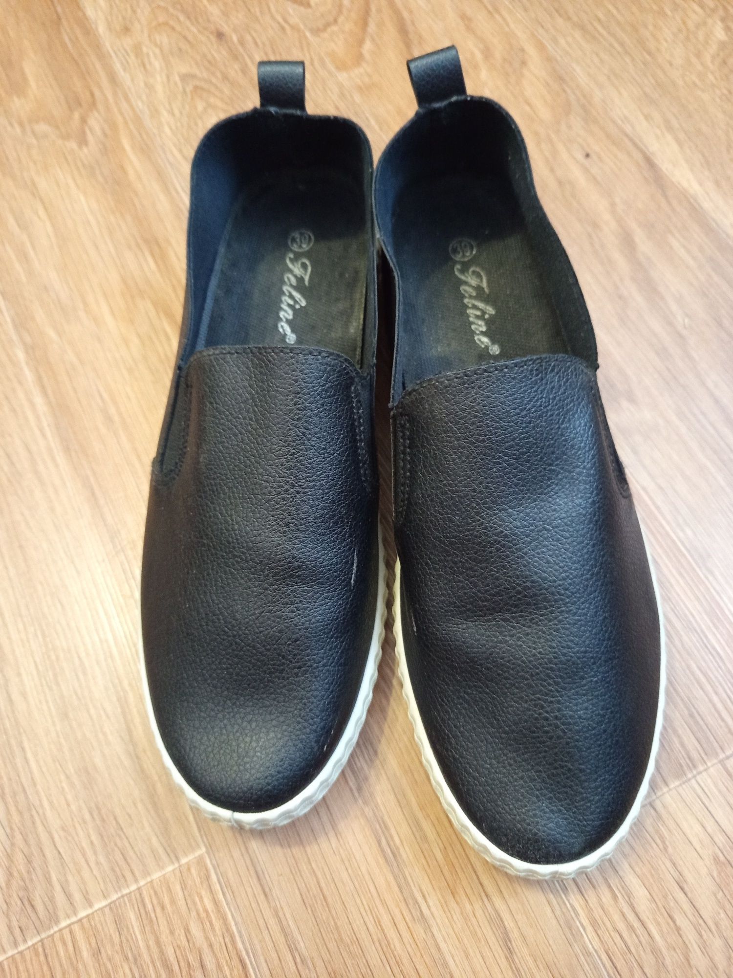 Продам мокасины ,кеды ,слипоны, 25,5 см