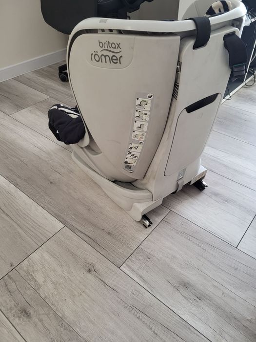 Автокресло britax romer trifix rm smart zebra