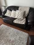 Conjunto de sofas em pele castanho