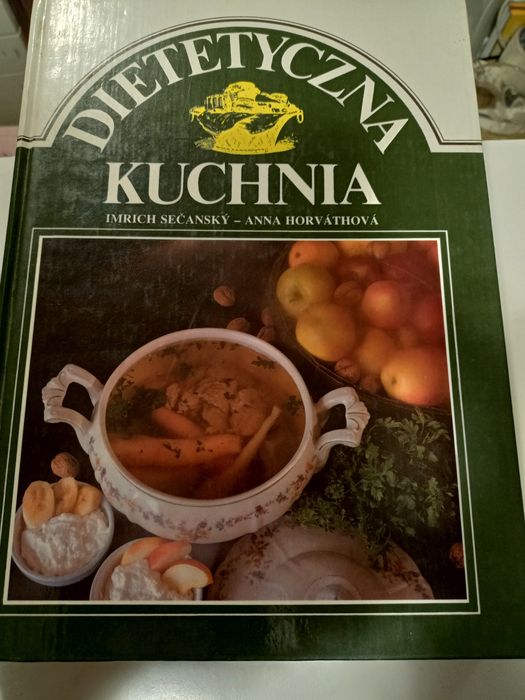 Książka Dietetyczna Kuchnia sztywna oprawa