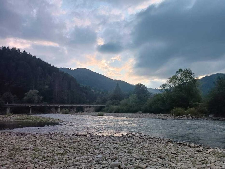 Відпочинок у Карпатах. Садиба "Гірська роса".