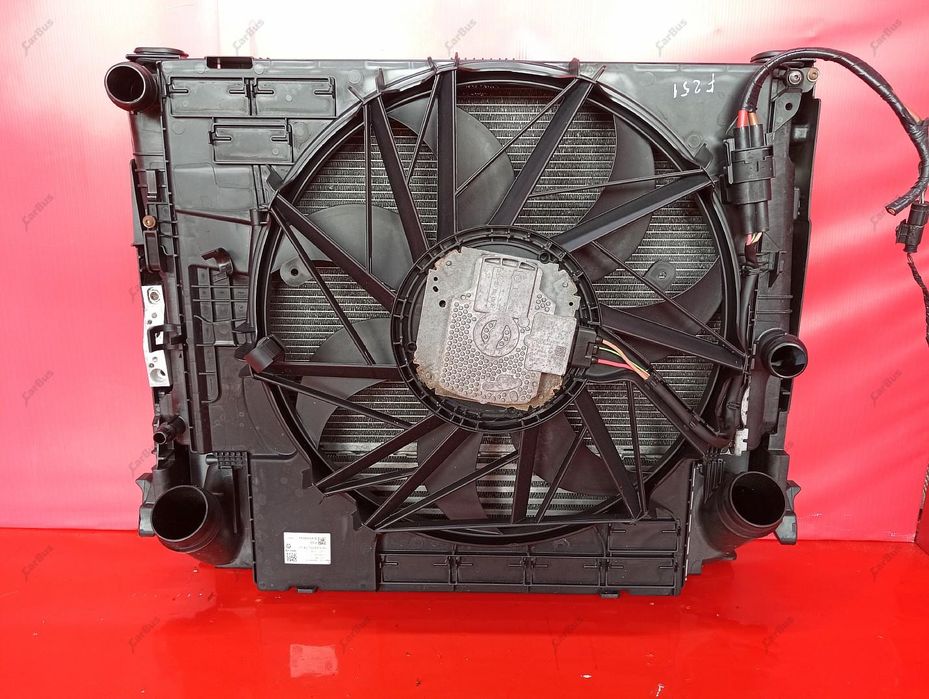 Вентилятор кондиционера BMW X3 F25 Диффузор Радиатора Моторчик БМВ Ф25