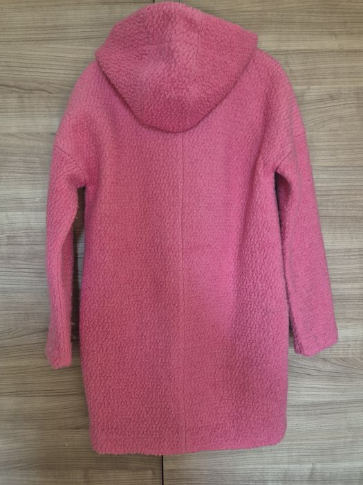 Różowy płaszcz z kapturem, Reserved, r. S-L