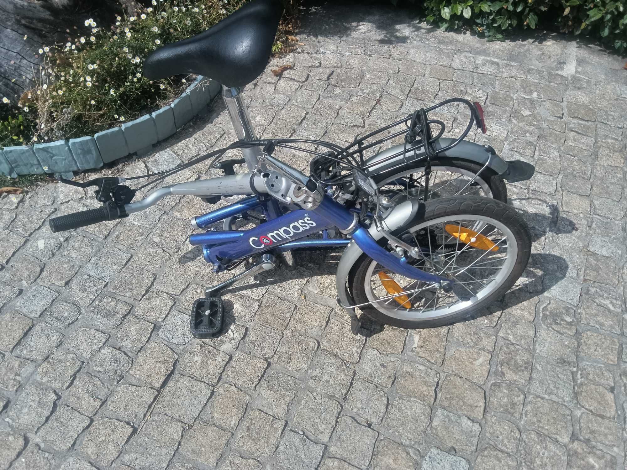 Bicicleta Compass dobrável