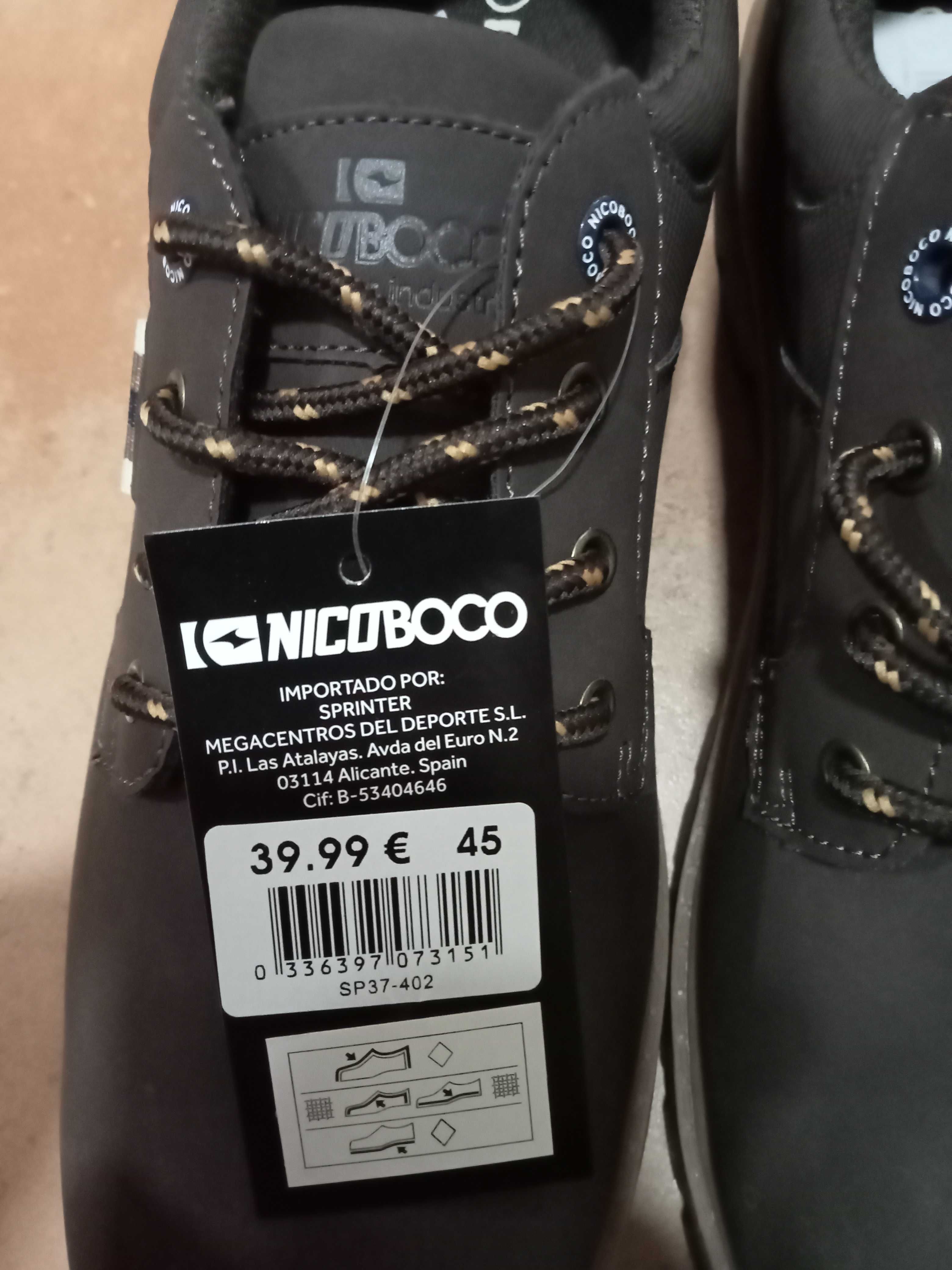 Vendo sapatos n:45 novos com etiqueta marca NicoBoco