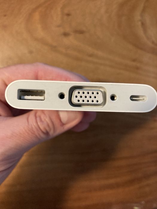 Apple Usb-C to VGA Adapter