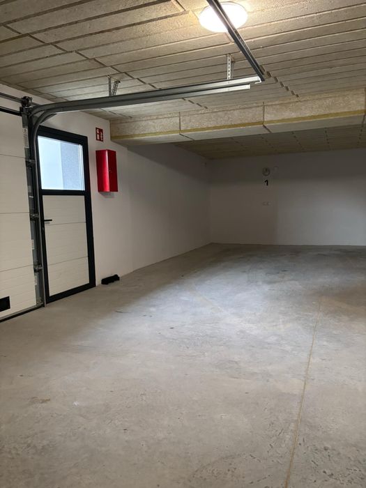 Wynajmę miejsce postojowe