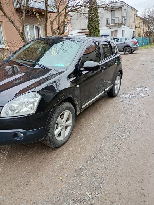 Продам автомобіль в хорошому стані деталі по телефону