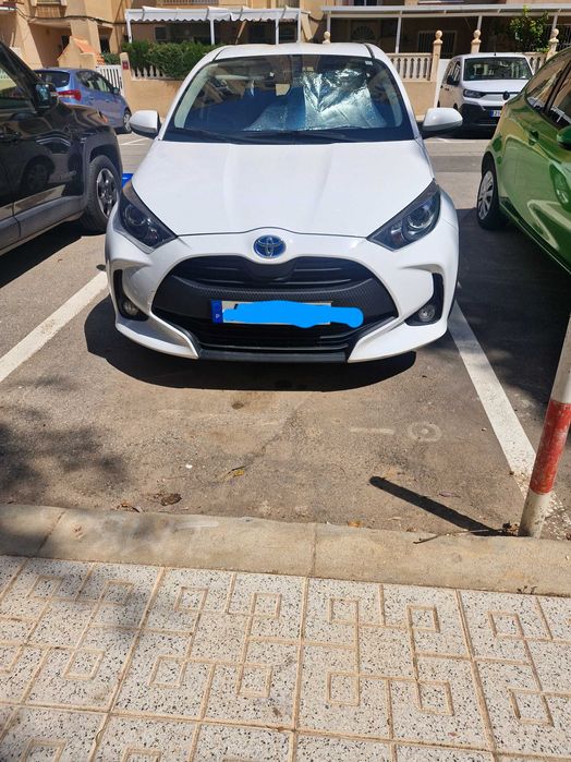 Toyota Yaris Hybrid 2022 – 38.000 km, Excelente Estado