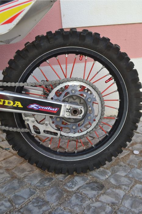 Honda CRF250R 2008 2 escapes