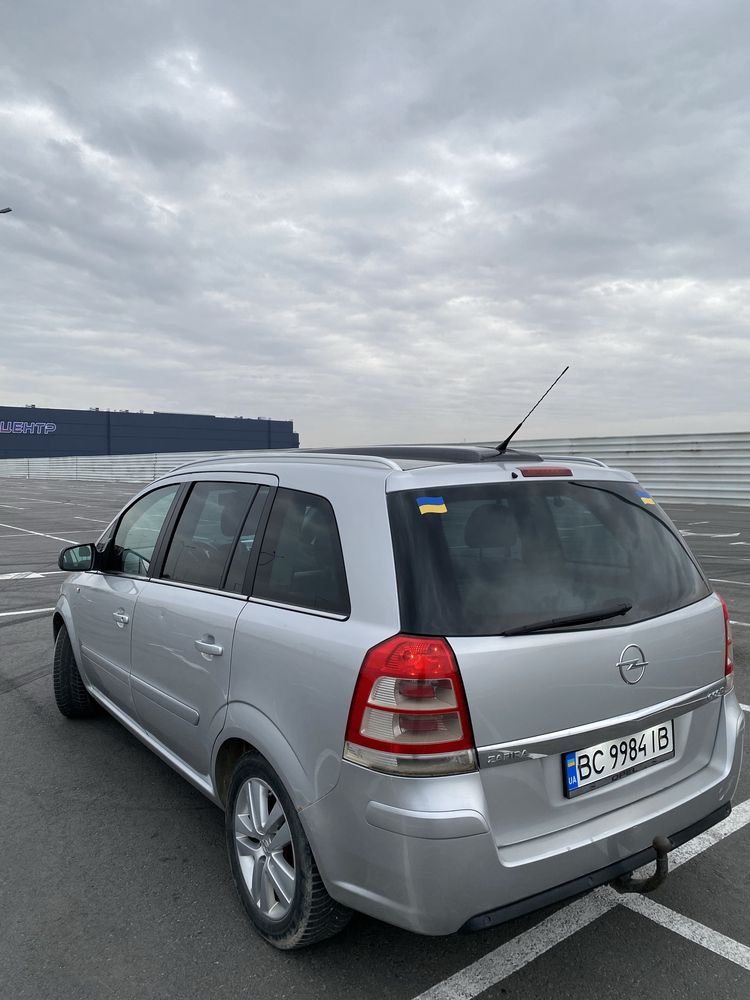 Opel Zafira b 92 kwt Panorama