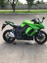 Мотоциколл Kawasaki z1000sx