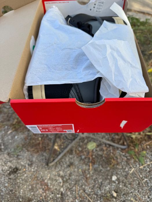 Продам хорошие кроссовки NIKE DUNK HI RETRO PRM