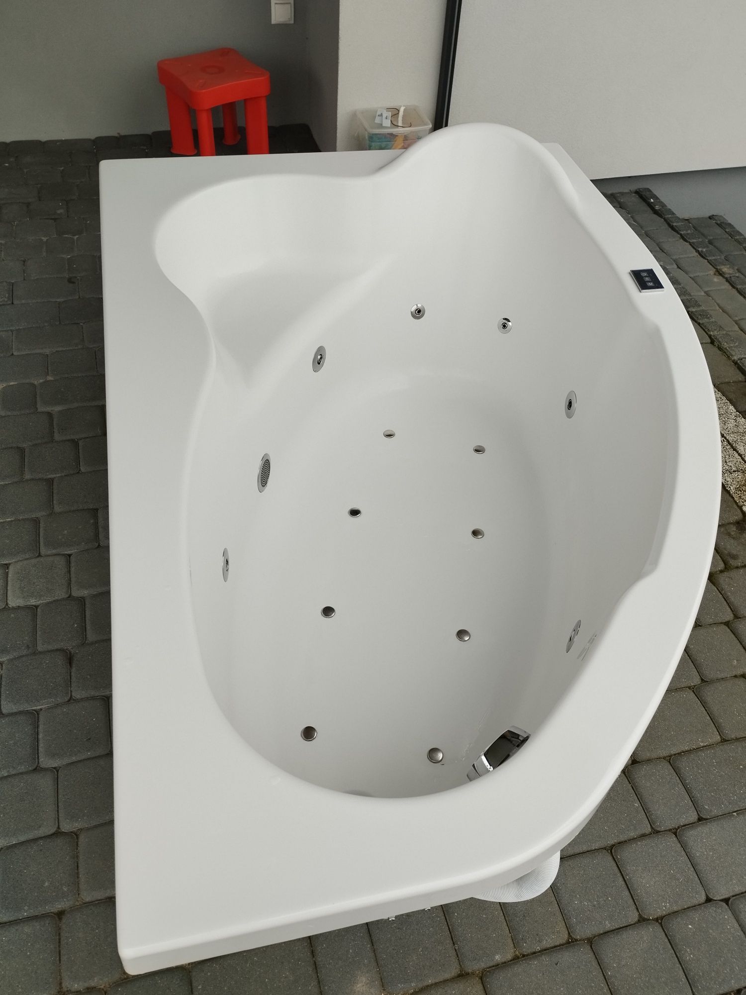 Wanna z hydromasażem