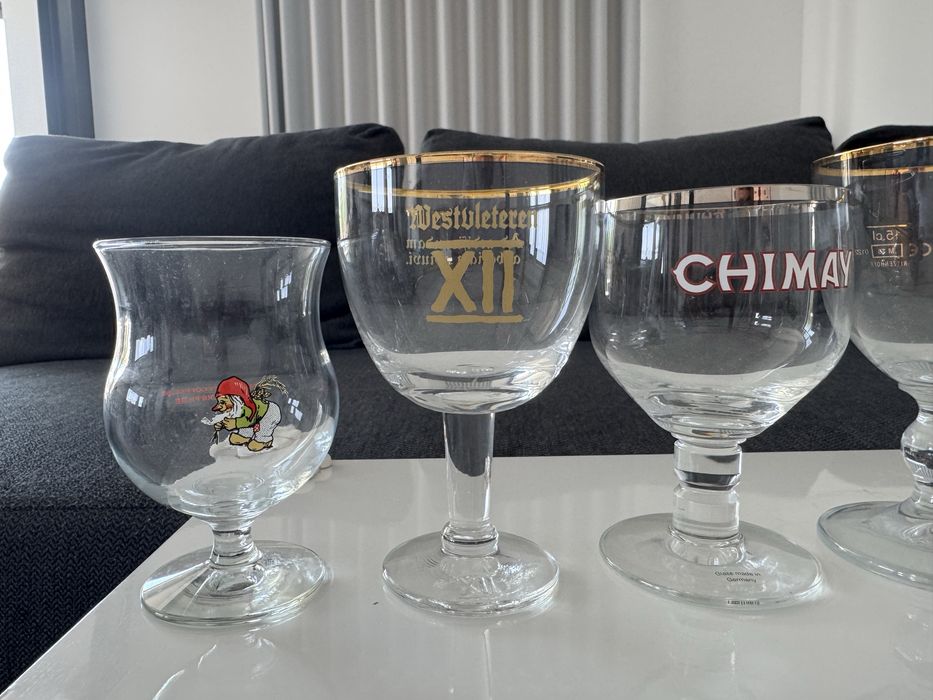 Lote copos miniatura de cervejas belgas icónicas (Westvleteren, etc)