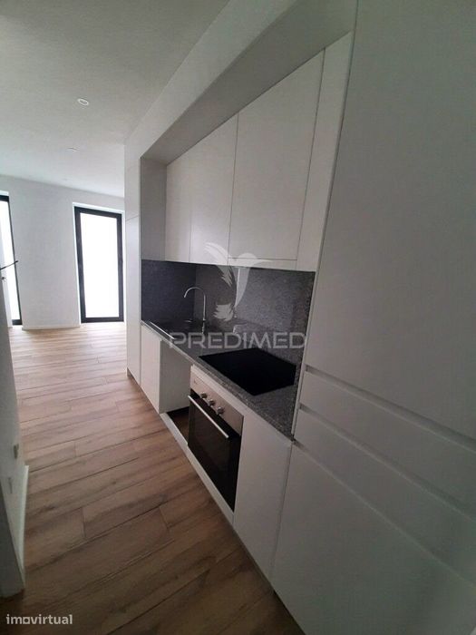 T1+1 PARA ARRENDAMENTO junto ao Metro de Francos,  na Cidade doPorto