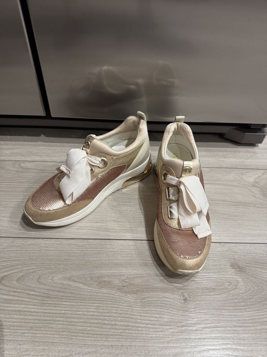 Adidasy sneakersy Liu Jo 40 na wiosne pudrowy roz