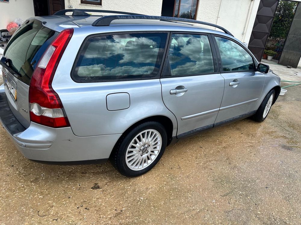 Vendo carrinha Volvo v50 -2006