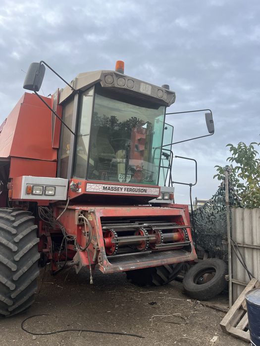 Комбайн Massey Ferguson 38