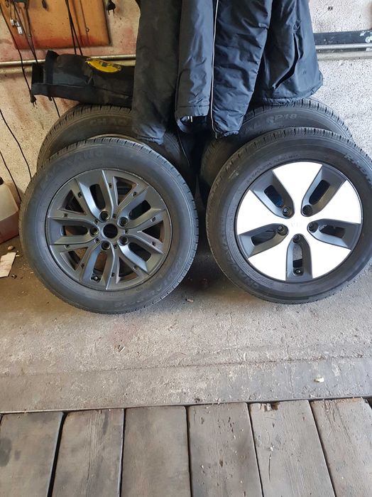 ORGINILNE ALU felgi z czujnikami  do  Kia 5x114,3 16'' bdb stan