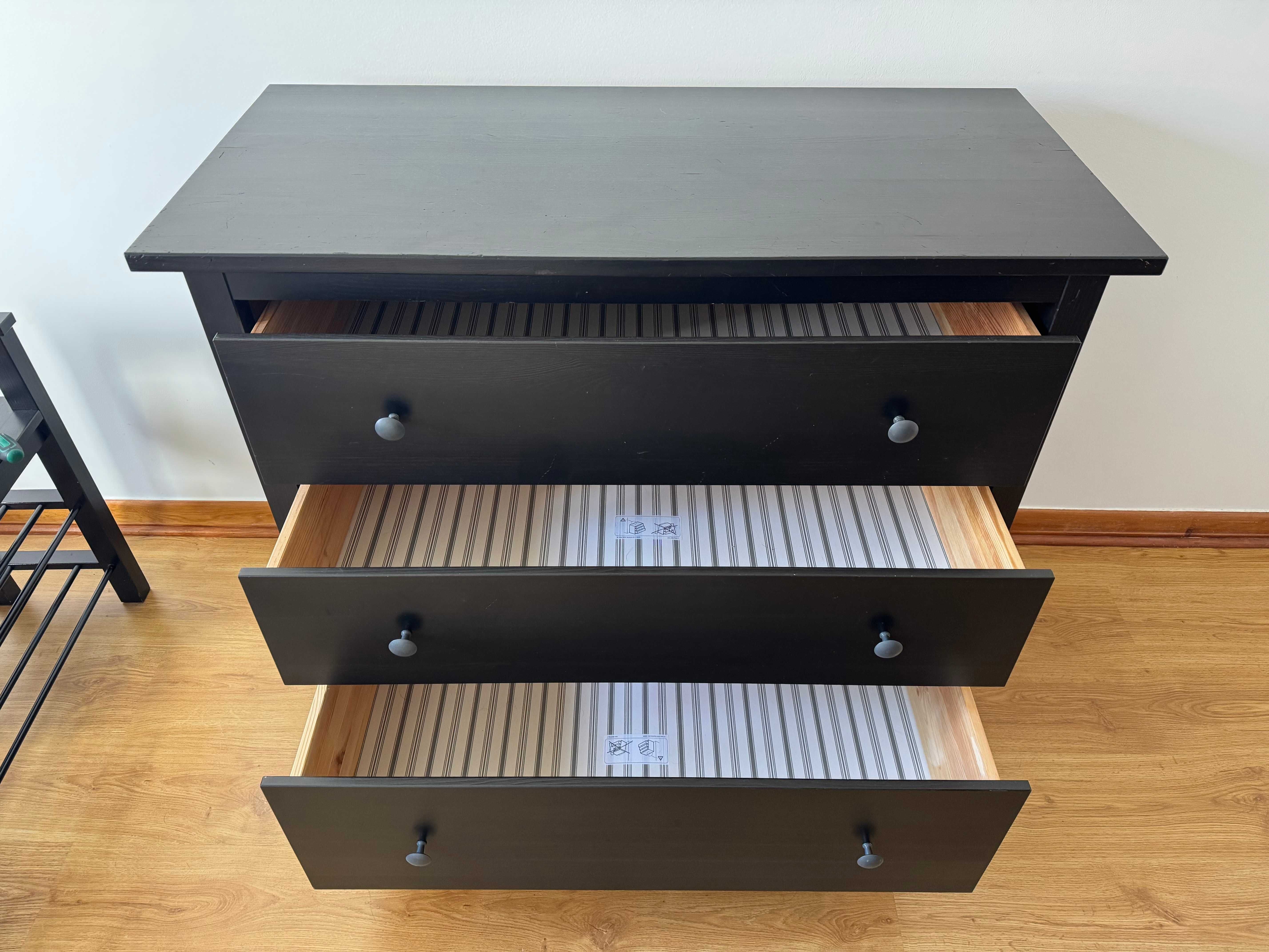 Cómoda IKEA Hemnes