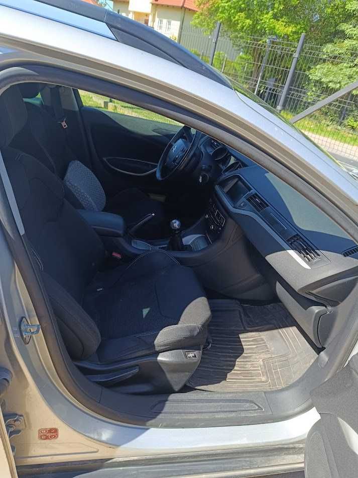 Sprzedam Citroena C5 - uszkodzony