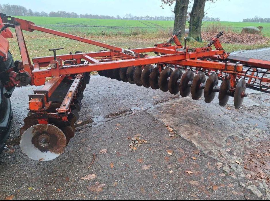 sprzedam bronę talerzową 3 m