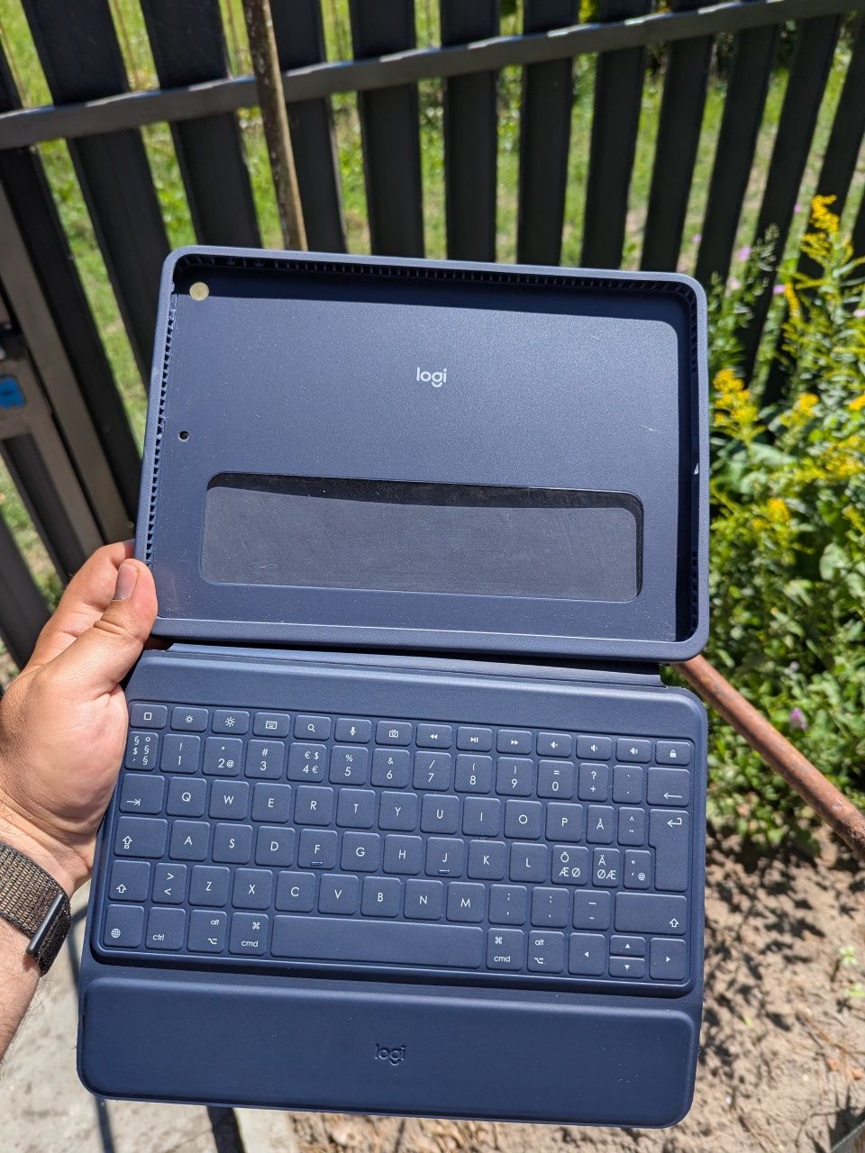 Чохол клавіатура для iPad 7,8,9 Logitech Rugged Combo 3