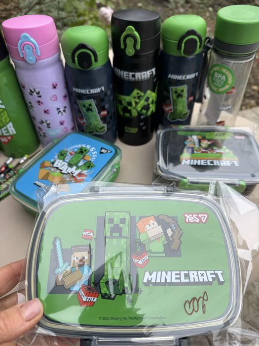 Термоса, бутилки Menecraft та шкільне приладдя