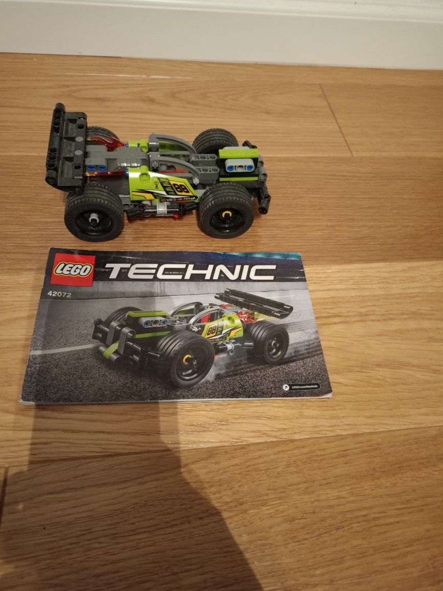 LEGO Technic 42072 Zielona Wyścigówka